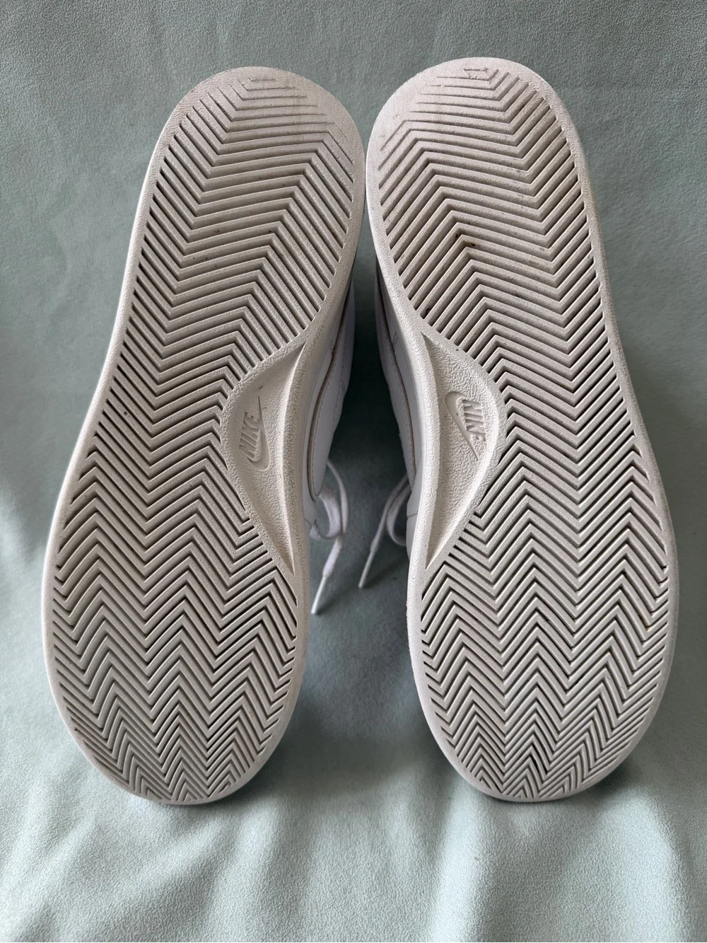 Nike Court Royale 2 Mid White Onyx Leather Mens Sneakers Size 10 CT1725-100